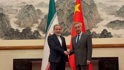 تاکید چین بر گسترش همکاری با تهران برای حفاظت حقوق و منافع ایران