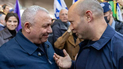 האופוזיציה הישראלית דורשת חקירה של נתניהו בנוגע למידע שקיבל לפני ה-7 באוקטובר