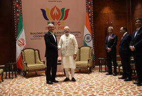 President Pezeshkian meets with Indian PM on BRICS summit sidelines