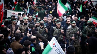 مسيرة "الفدائيين" في طهران.. استعراض حاشد يتقدمه بزشكيان تلبية لدعوة قائد الثورة الإسلامية