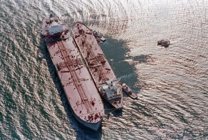ناوگان سایه برای فرار از هرمز؛ چگونه تحریم‌ها معکوس شدند؟