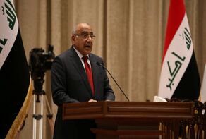 عبد المهدي يضع مصيره بيد البرلمان.. والحكومة تدعو لعدم تخمين ماسيحدث