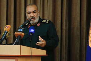 سرلشکر سلامی: «شهید سلیمانی» زنده‌تر از «قاسم سلیمانی» و برای دشمن خطرناک تر از گذشته است