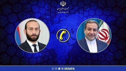 عراقجی ونظیره الأرمینی یتباحثان هاتفیا

