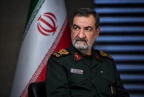 دبیر شورای عالی امنیت ملی: ترامپ در باتلاق نه مذاکره و نه جنگ گرفتار شده است