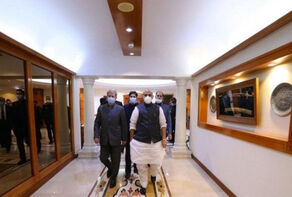 دیدار وزیر دفاع هند با امیر حاتمی