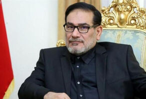 شمخاني: أقترح على ماكرون أن يطالع التاريخ جيداً