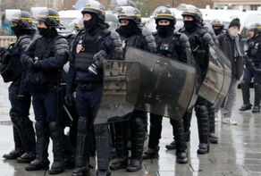 مقتل 3 من عناصر الشرطة الفرنسية برصاص مختل عقلي