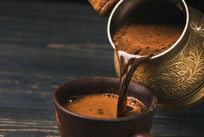 احذر الإفراط.. ما هي الكمية المسموح تناولها من القهوة يومياً؟