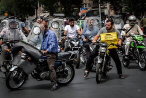  تردد موتورسیکلت بدون پلاک و گواهینامه ممنوع است