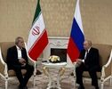 Pezeshkian meets Putin in Turkmenistan