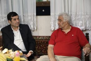 عیادت وزیر ورزش از پیشکسوت کشتی ایران
