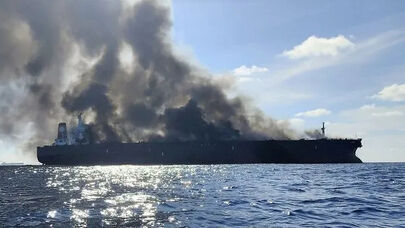 حادثه برای نفتکش در خلیج عمان؛ ۲۲ خدمه نجات یافتند