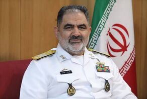 قائد بحریة الجیش: الاقتدار البحری الإیرانی ضمانةٌ لأمن خطوط الملاحة

