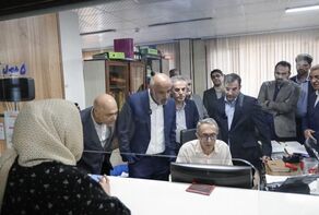 وزیر کار خبر داد: تسهیل ثبت سوابق بیمه‌ای یک میلیون کارگر در بیش از ۱۳ هزار کارگاه