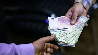 افزایش حقوق‌ها در دستور کار دولت