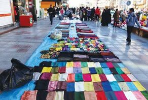 دستفروشان بازار تهران از چه ساعتی اجازه فعالیت دارند؟ جزئیات طرح ساماندهی ۱۵ خرداد